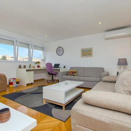 Sunny Apartment