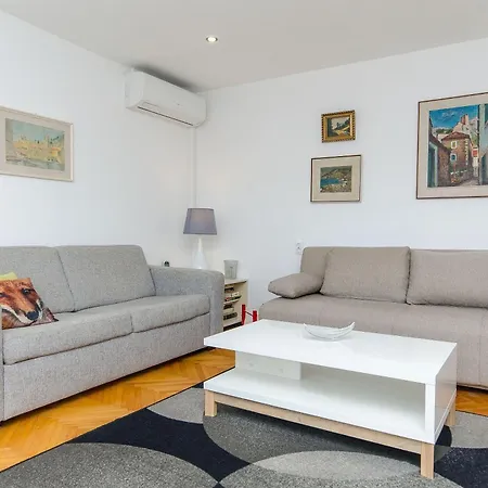 Apartment Sunny *